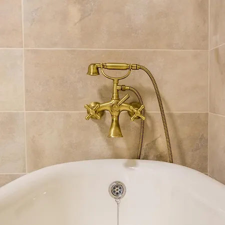 Brize Pensiune Tuzla