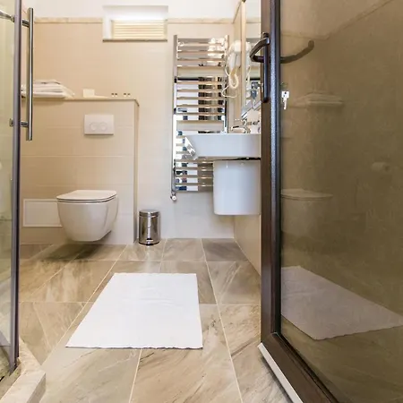 Brize Guest house 3*